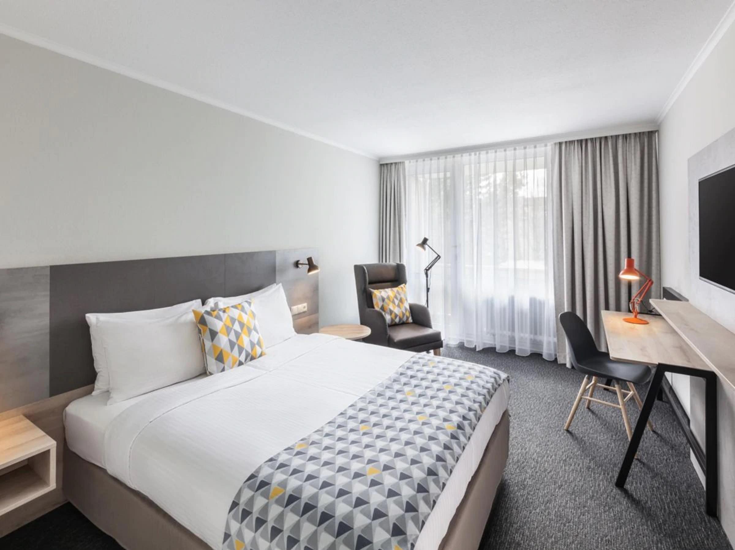 Holiday Inn Munchen Sud, An Ihg Hotel Bagian luar foto