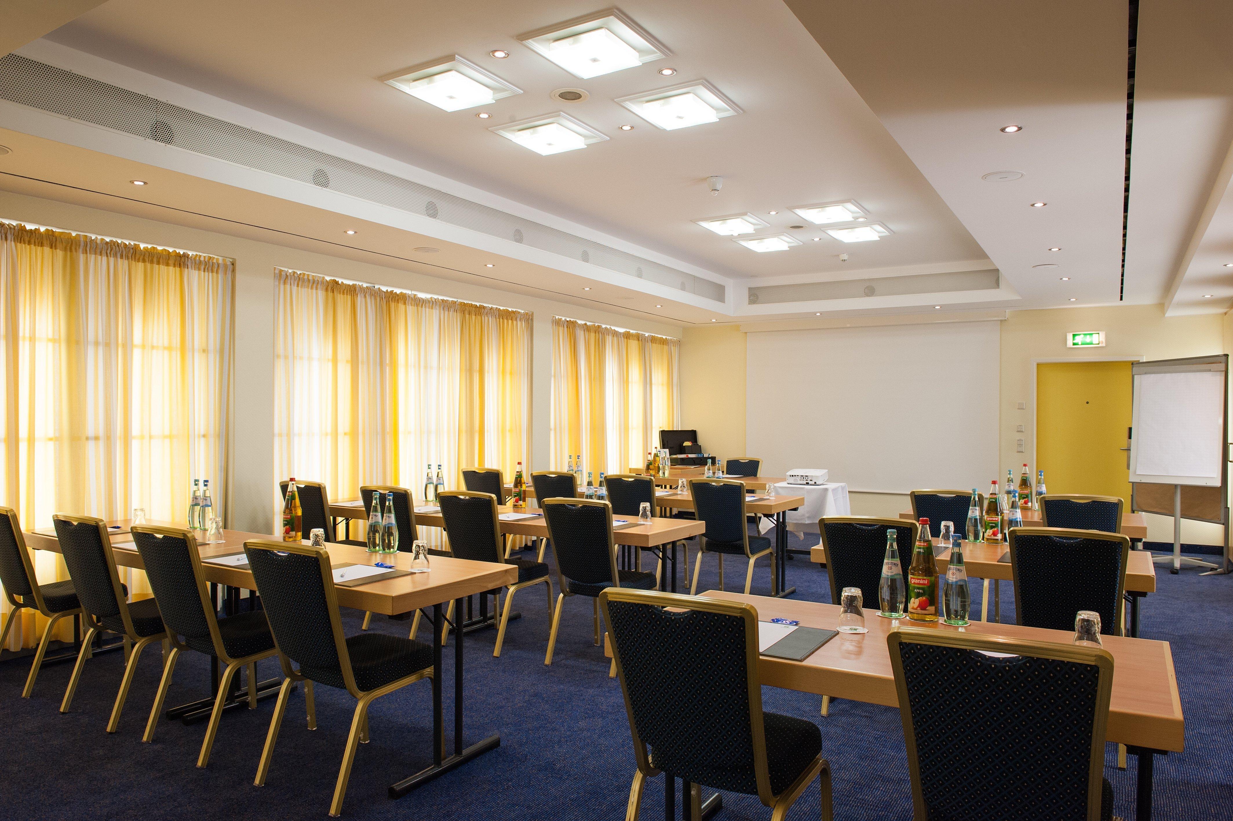 Holiday Inn Munchen Sud, An Ihg Hotel Bagian luar foto