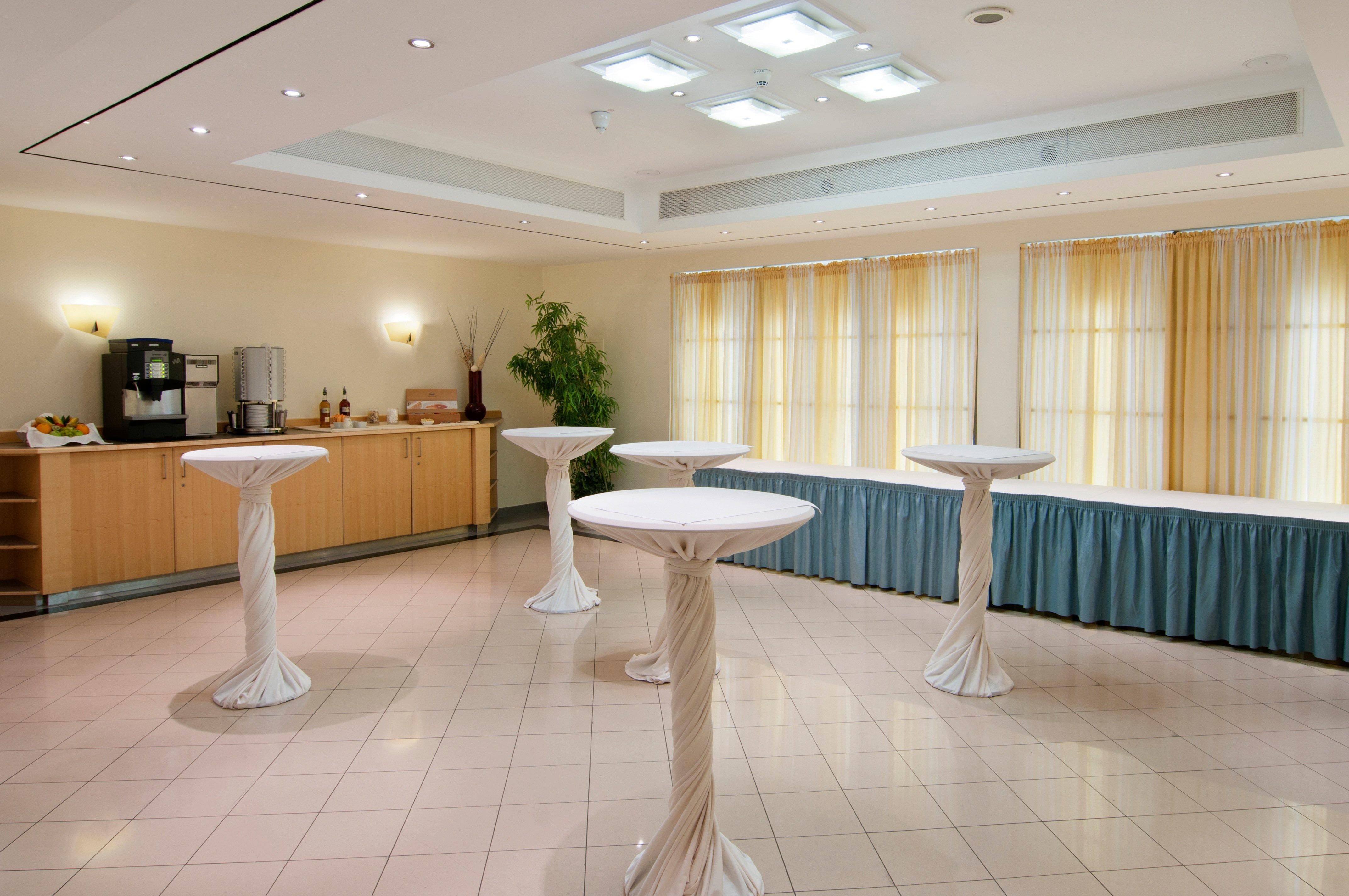 Holiday Inn Munchen Sud, An Ihg Hotel Bagian luar foto