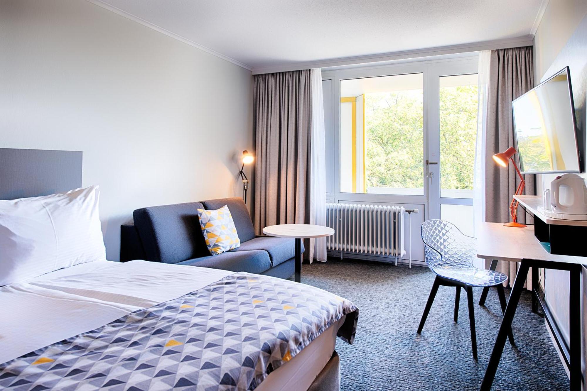 Holiday Inn Munchen Sud, An Ihg Hotel Bagian luar foto